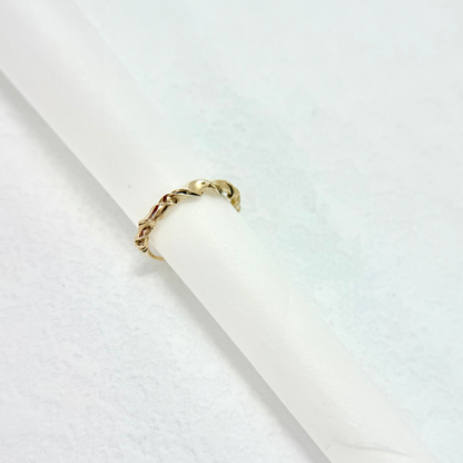 Twist Ribbon Ring