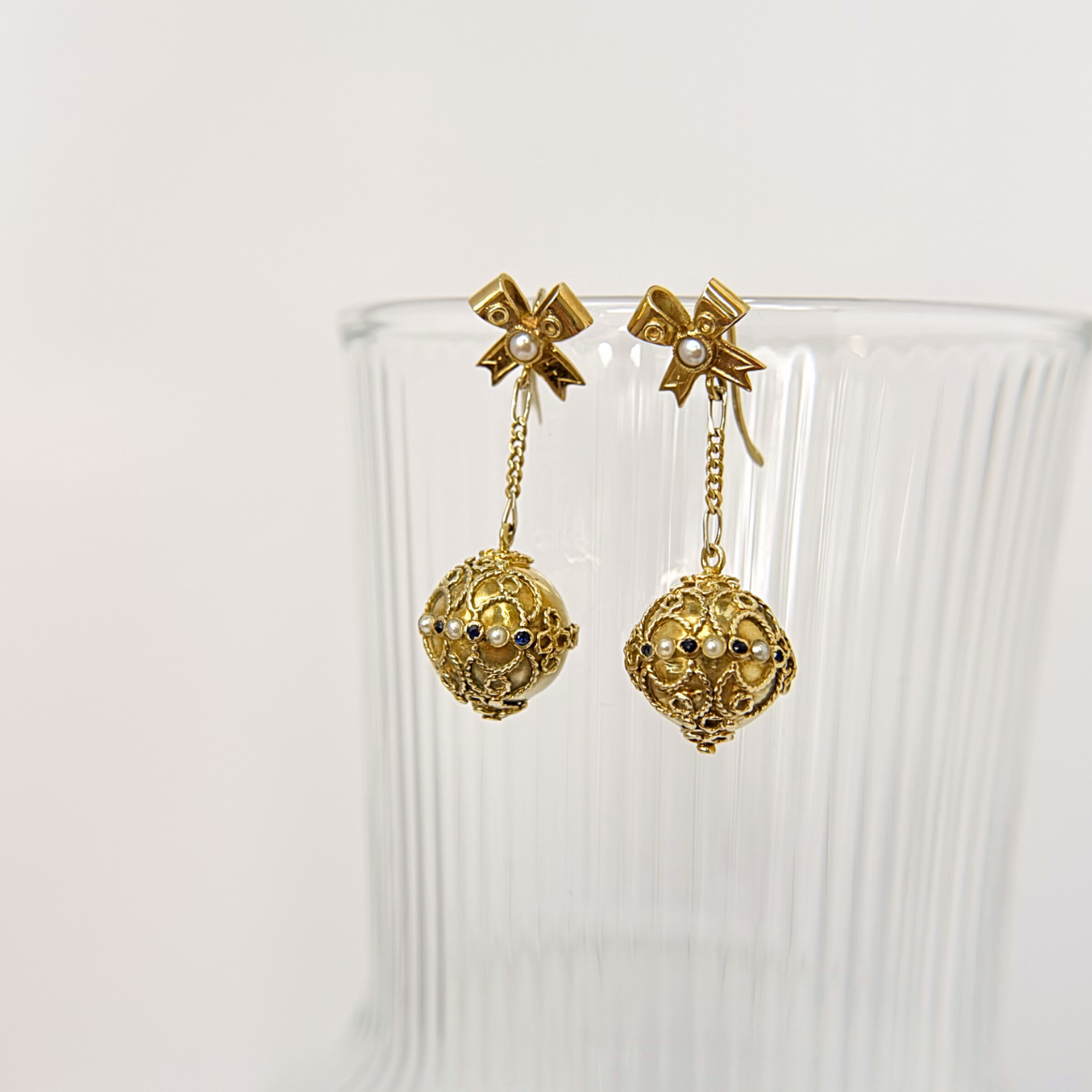 Antique Victorian 18K Massive Gold Long Pendant Lace Earrings