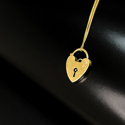 Vintage 9K Heart Shaped Lock